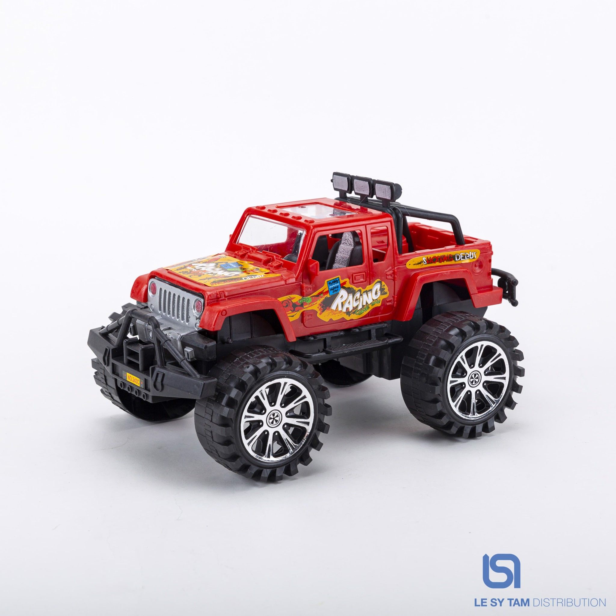 Xe jeep ép kính 243C