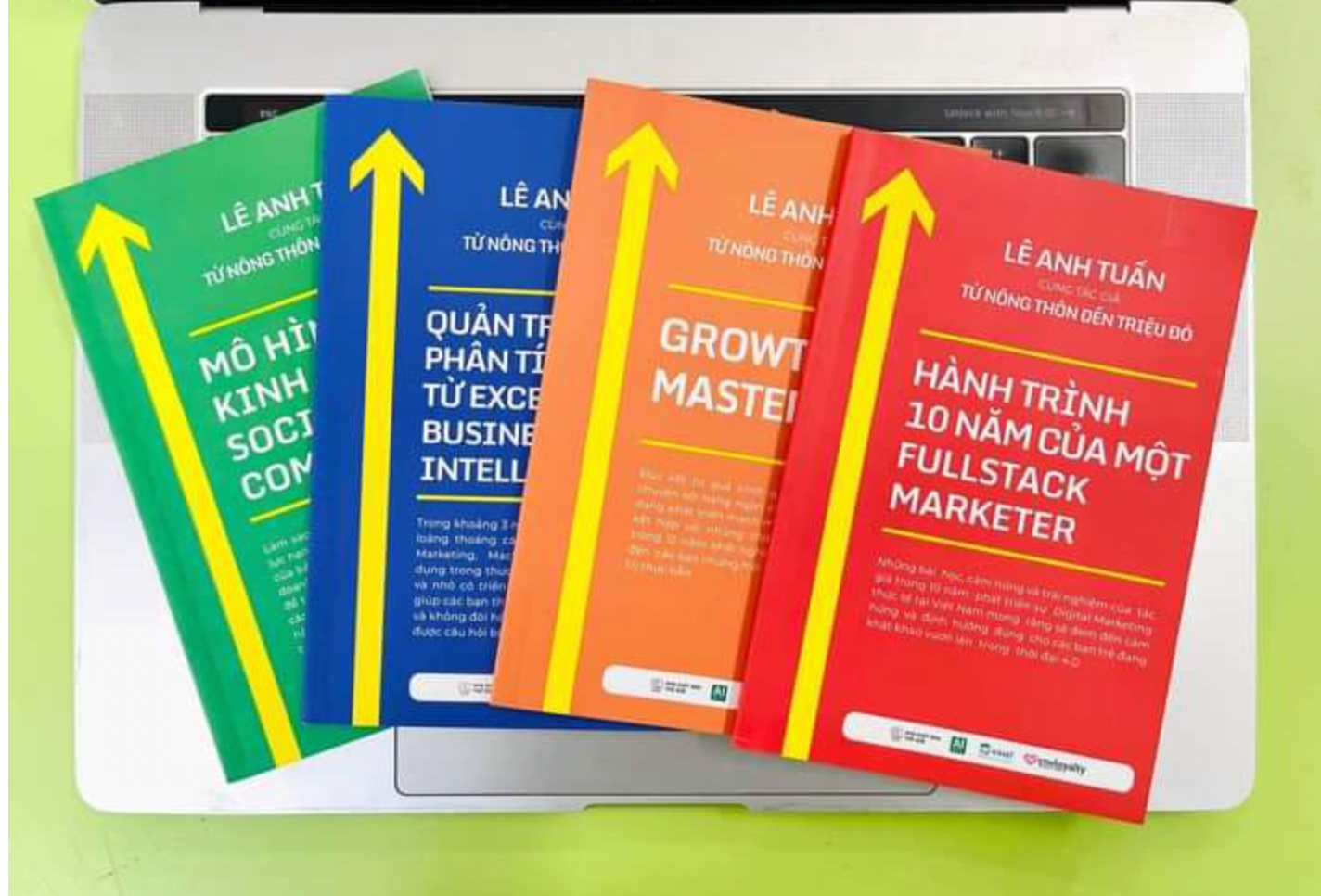  Combo Sách: Từ Nông thôn đến Triệu Đô (Tập 1-2) + bộ 4 sách Tăng trưởng thực chiến 