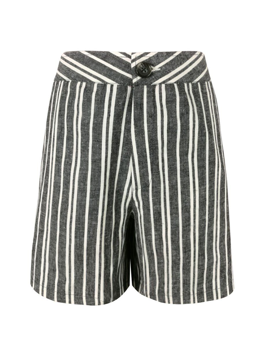 Quần short kẻ sọc