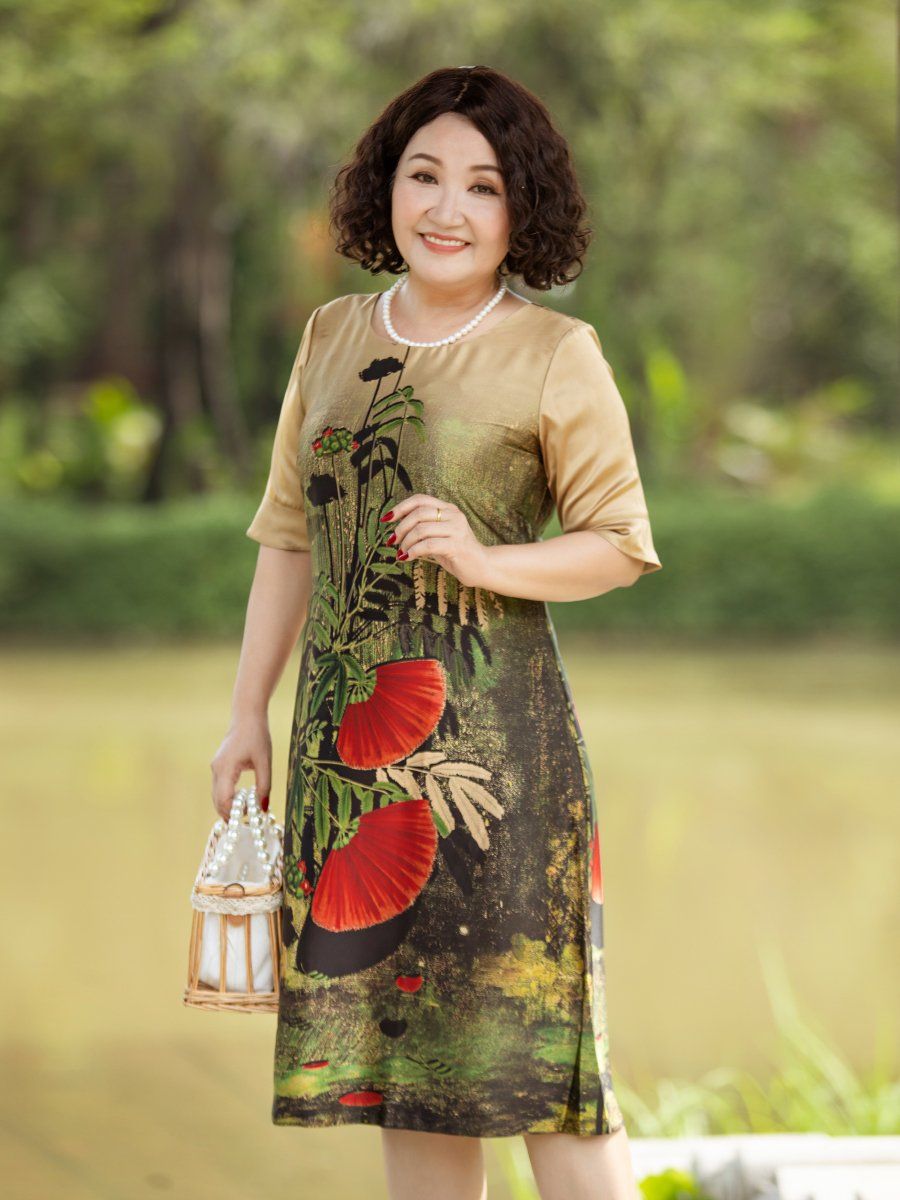 Đầm suông cổ tròn họa tiết , tay bèo