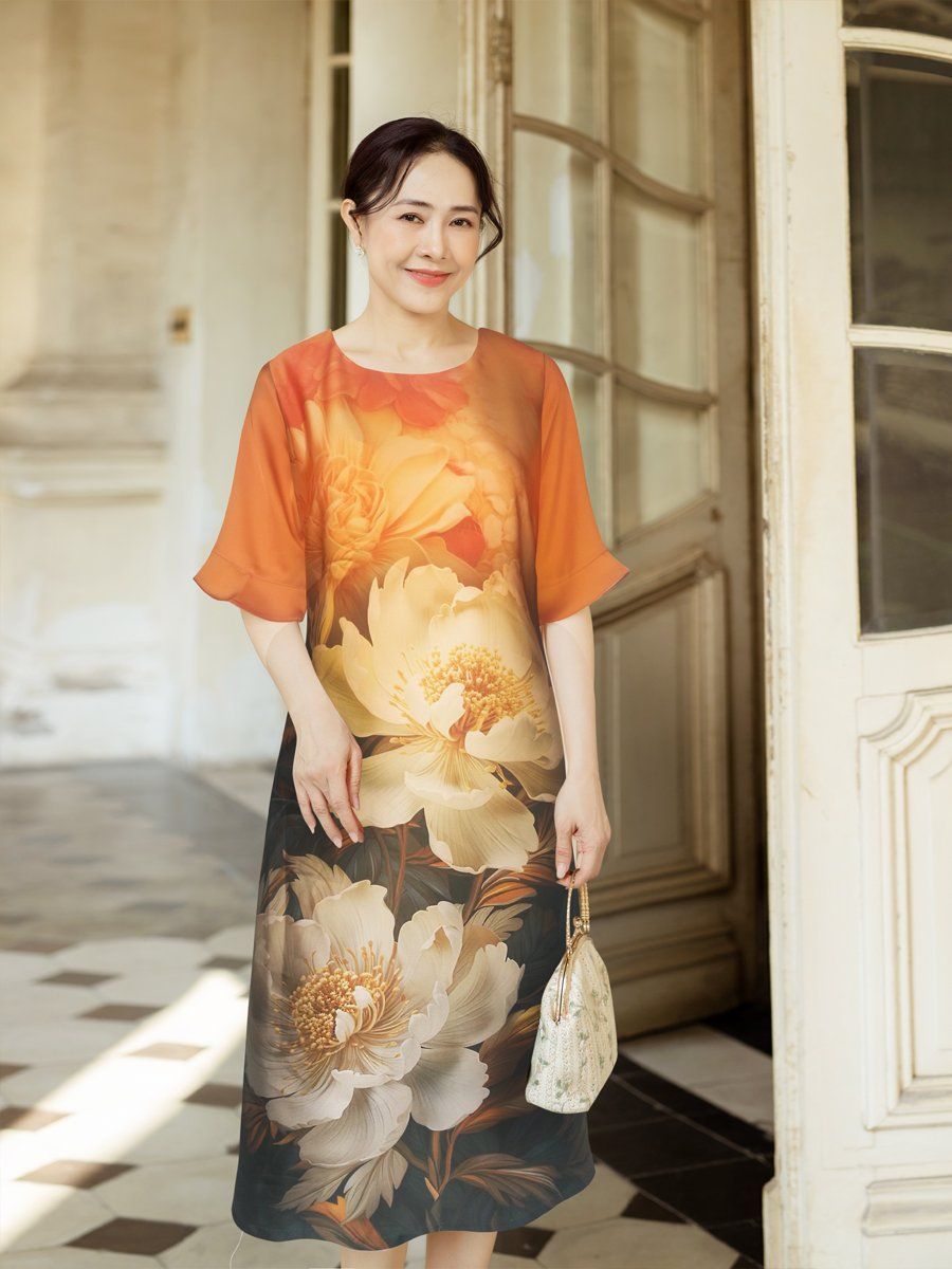 Đầm suông cổ tròn họa tiết , tay bèo