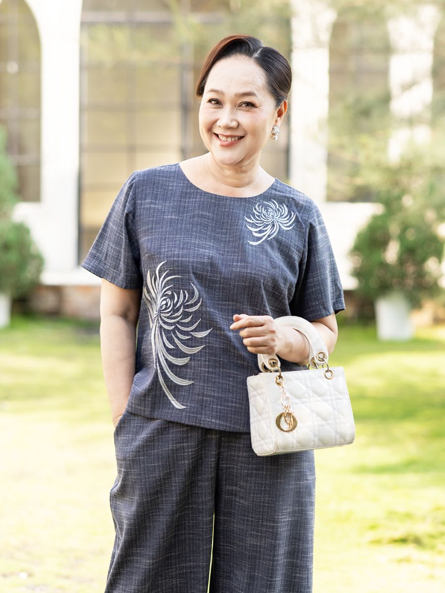 Bộ quần thêu họa tiết