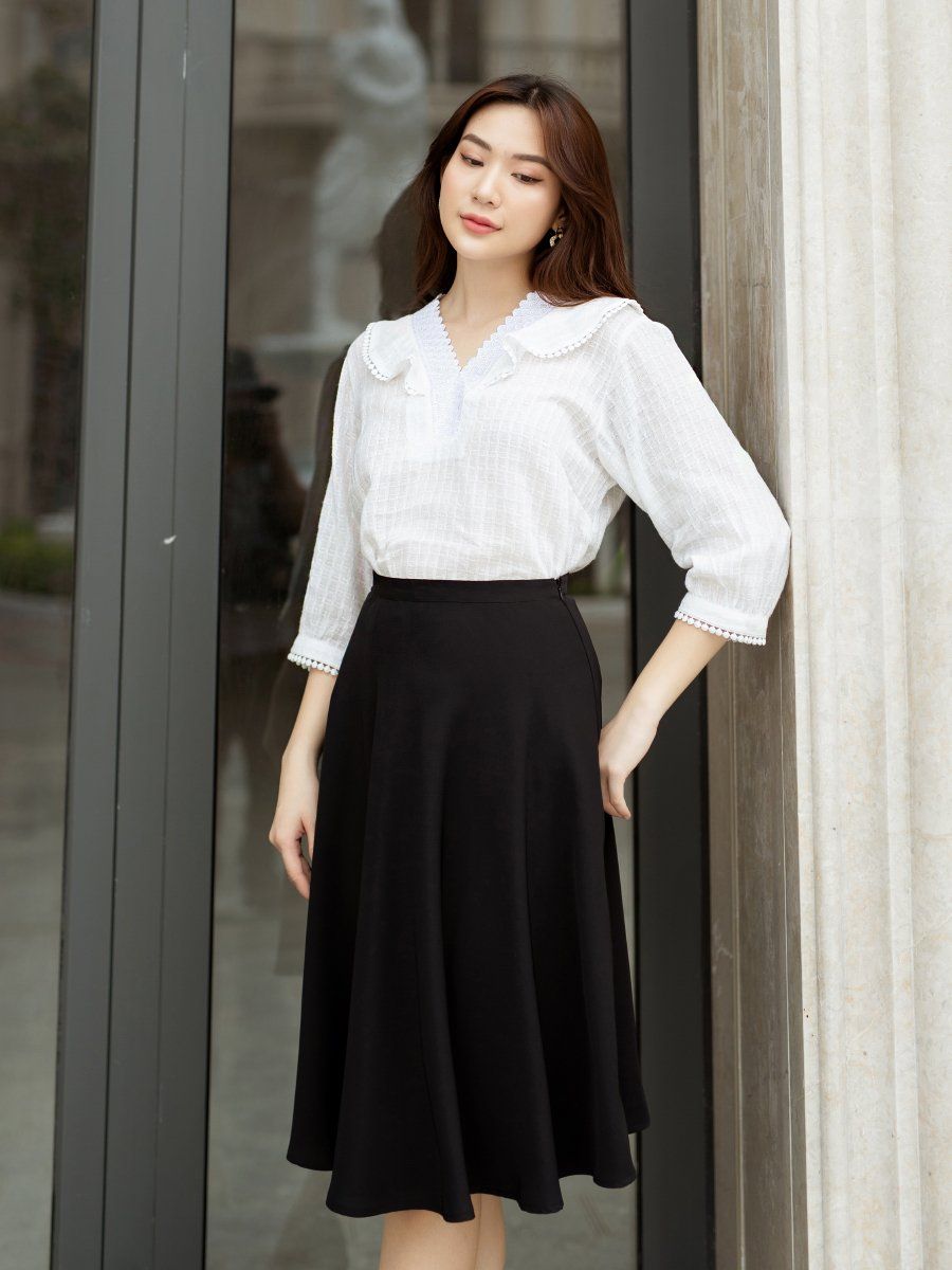 Áo sơ mi cổ tim phối ren, họa tiết 3D, tay lửng phồng
