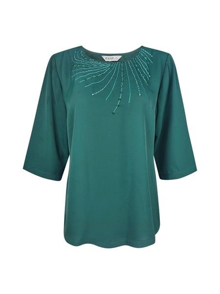 Áo cổ tròn thêu họa tiết thêu, tay lửng