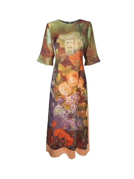 Đầm cổ tròn 2 tà thêu hoa, tay loe