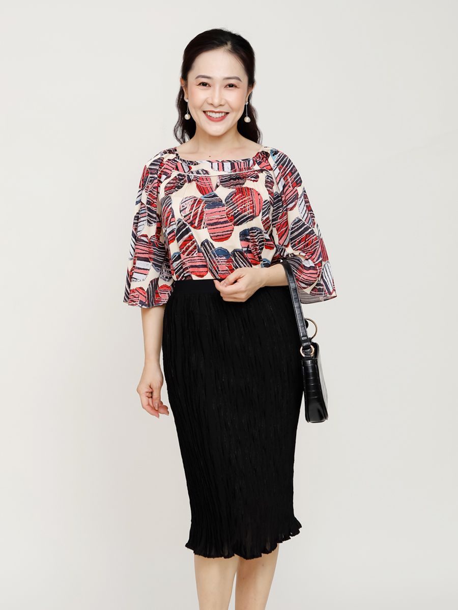 Áo kiểu cổ cách điệu, tay loe