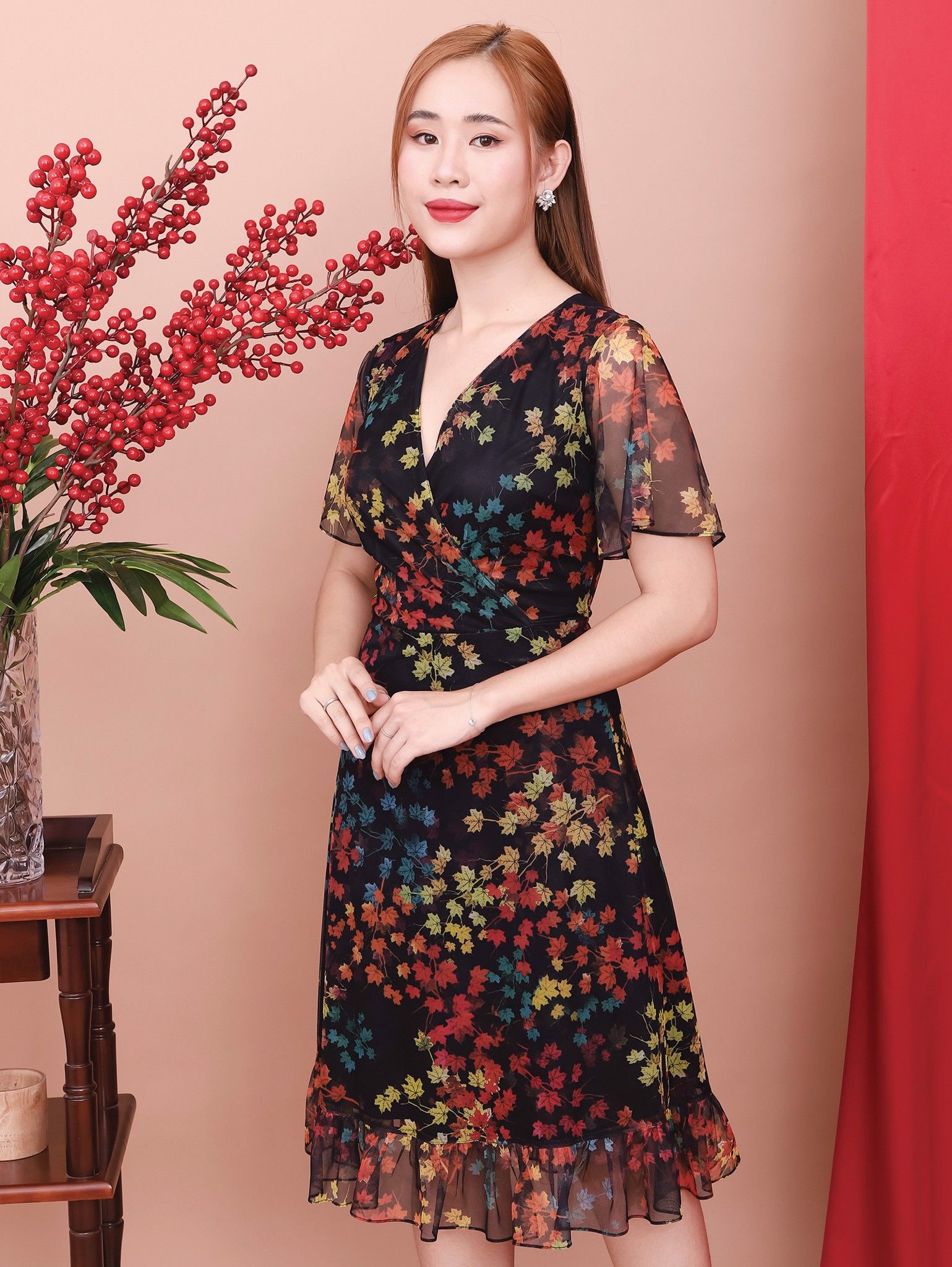 Đầm dài xòe cổ tim đắp