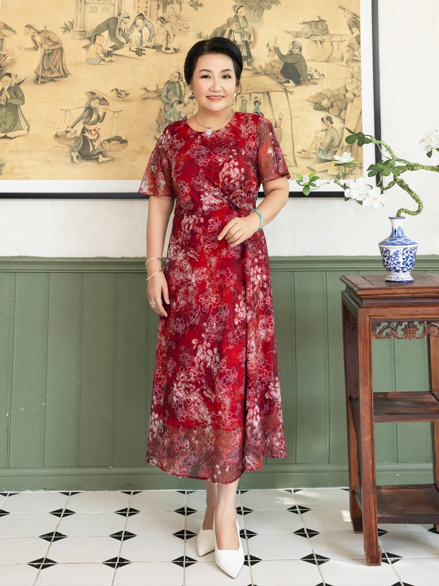 Đầm dài Hạnh cổ tròn,eo quấn hoa hồng, tay ngắn