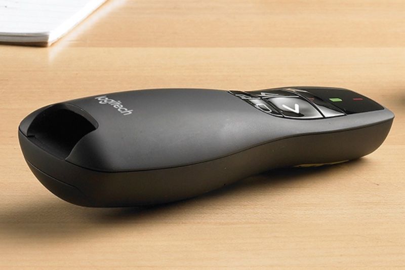 Bút trình chiếu Logitech Wireless Presenter R400
