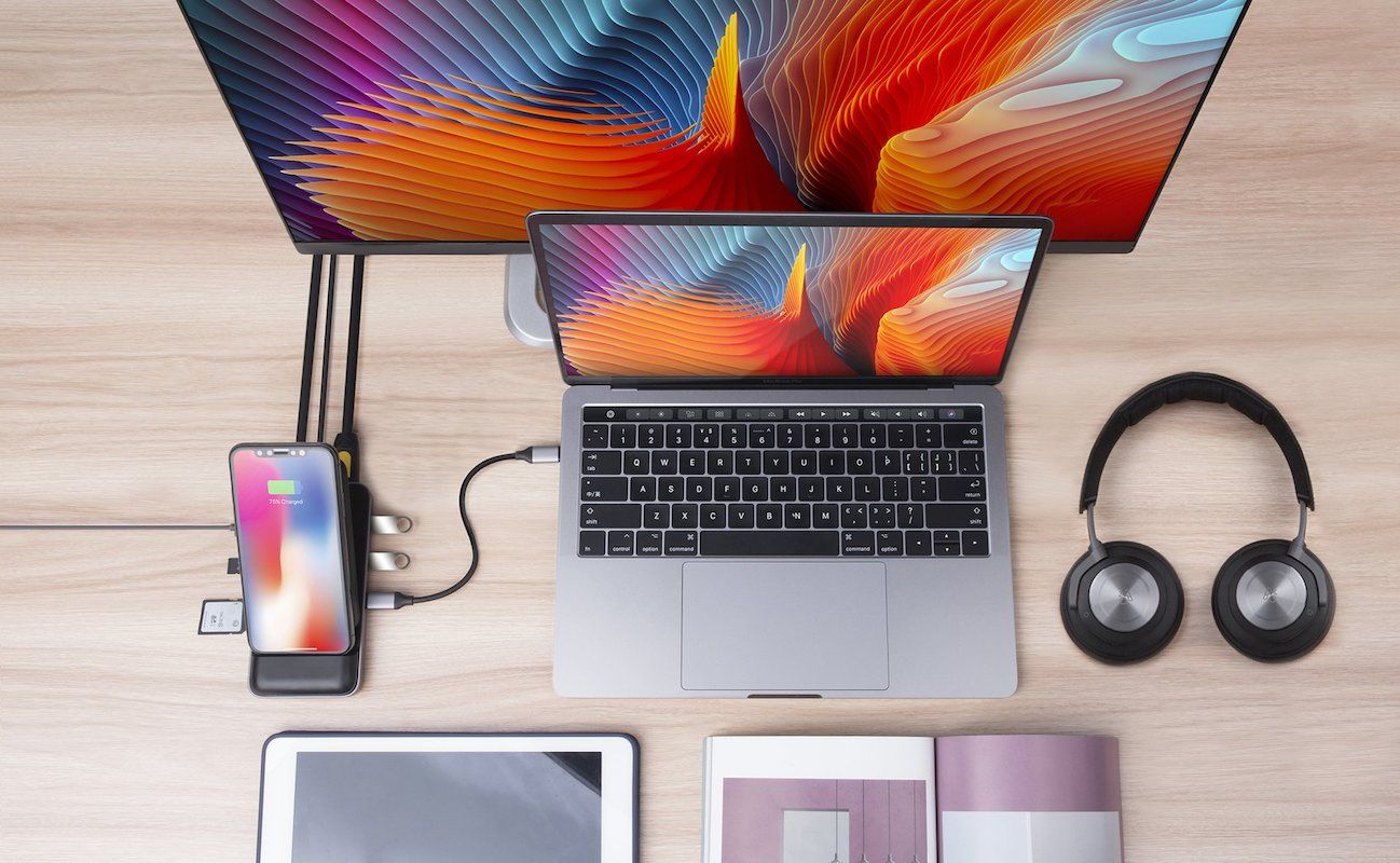 HyperDrive 7.5W Wireless Charger USB-C Hub
