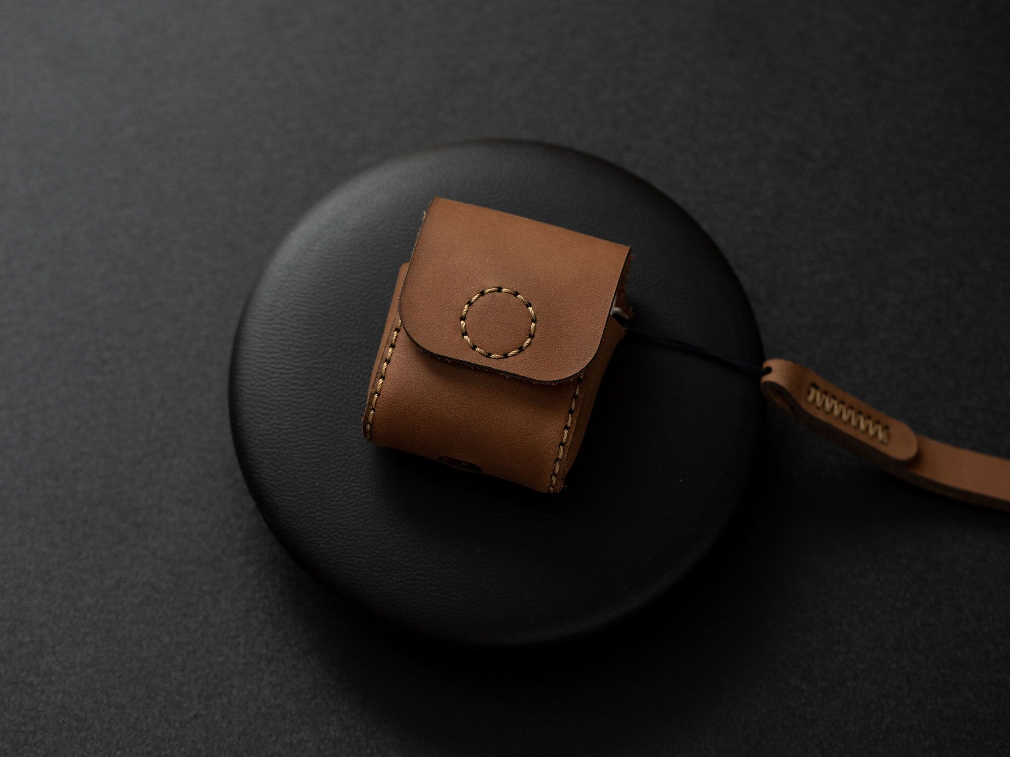 Bao da Khắc Tên AirPods 2