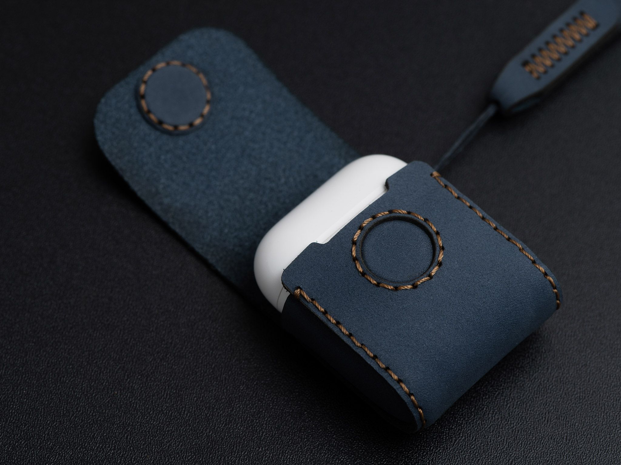 Bao da Khắc Tên AirPods 2