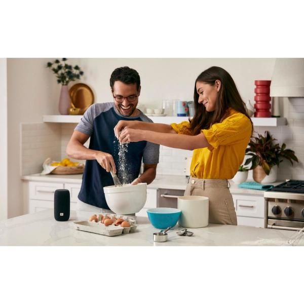 Loa thông minh di động JBL Link Portable