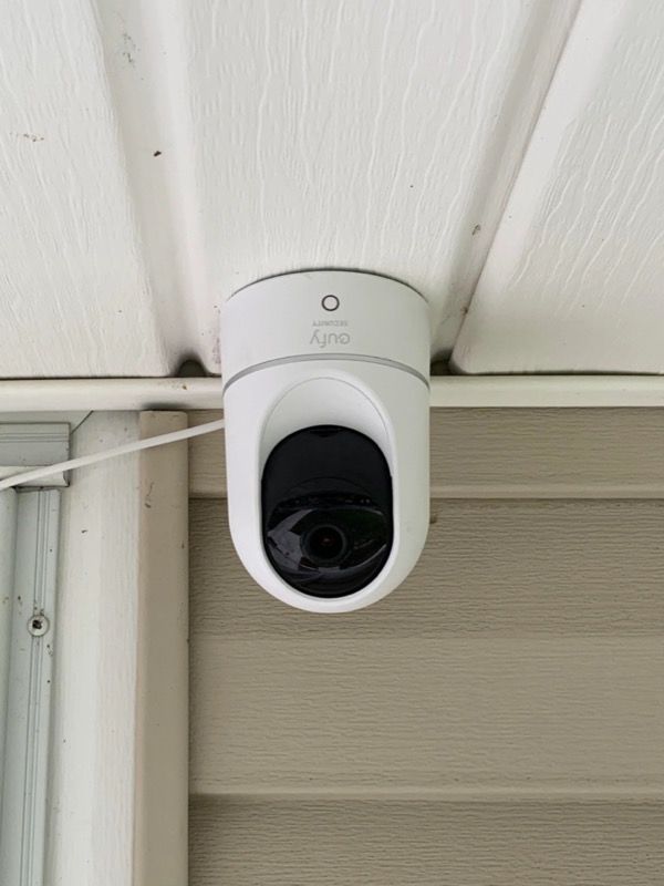 Eufy Indoor Cam 2K Pan and Tilt