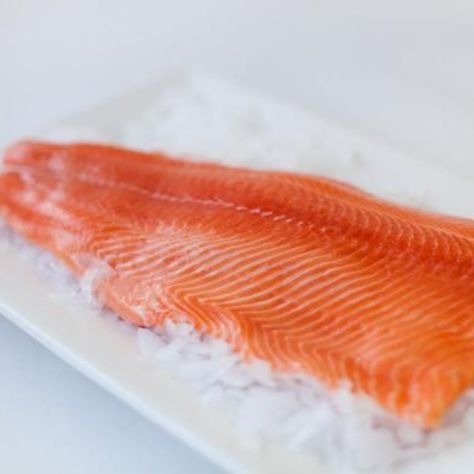 CÁ HỒI TƯƠI ATLANTIC MOWI 1KG - SASHIMI GRADE