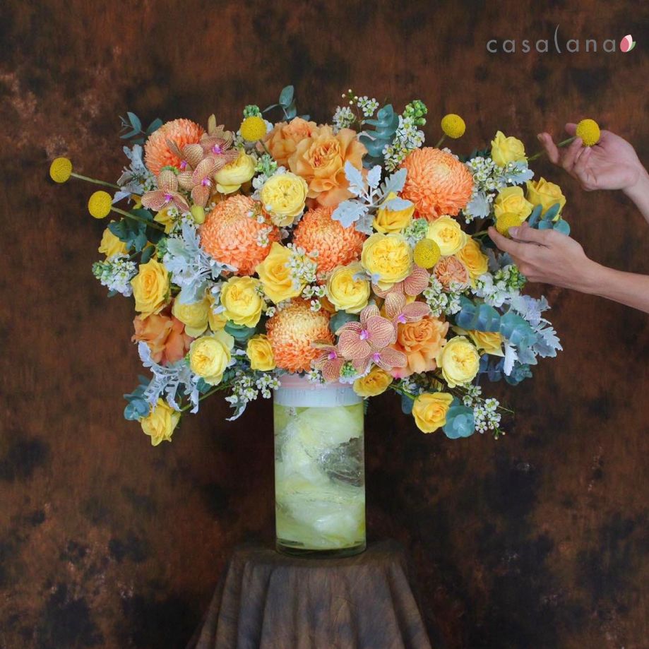 Bình hoa Cúc mẫu đơn mix hồng vàng