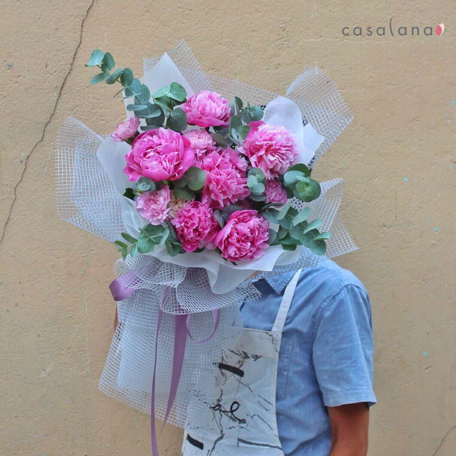 Bó mẫu đơn hồng đậm