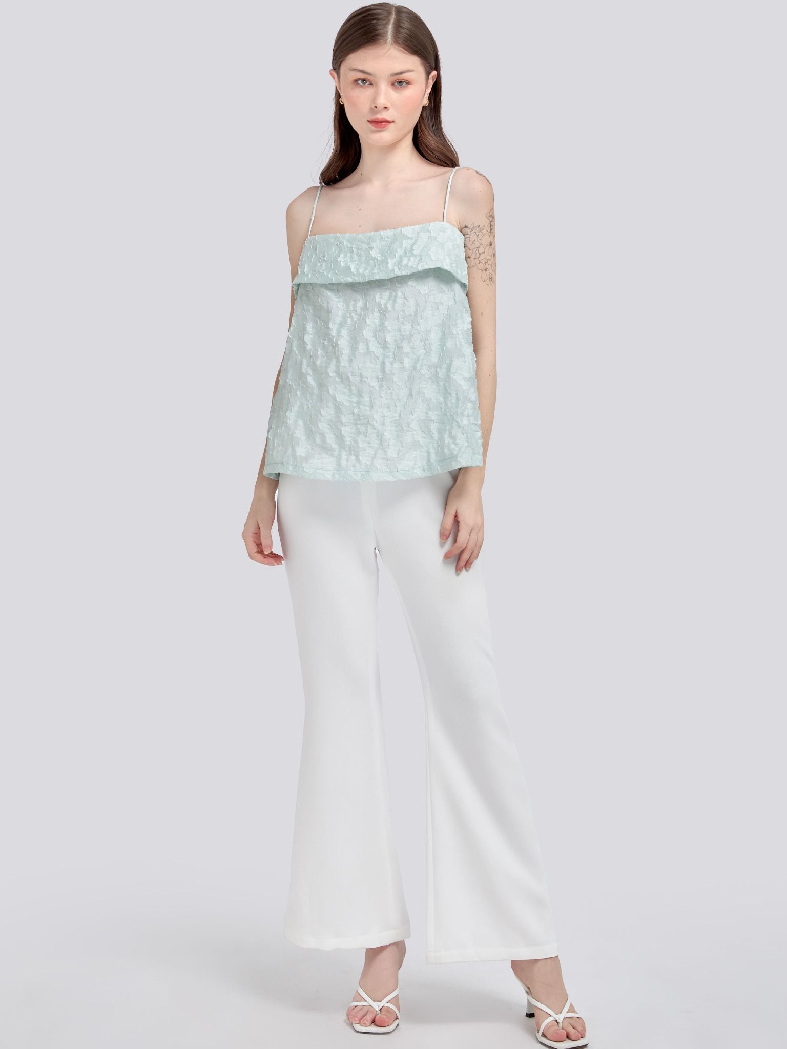 Quần ống loe Chemise