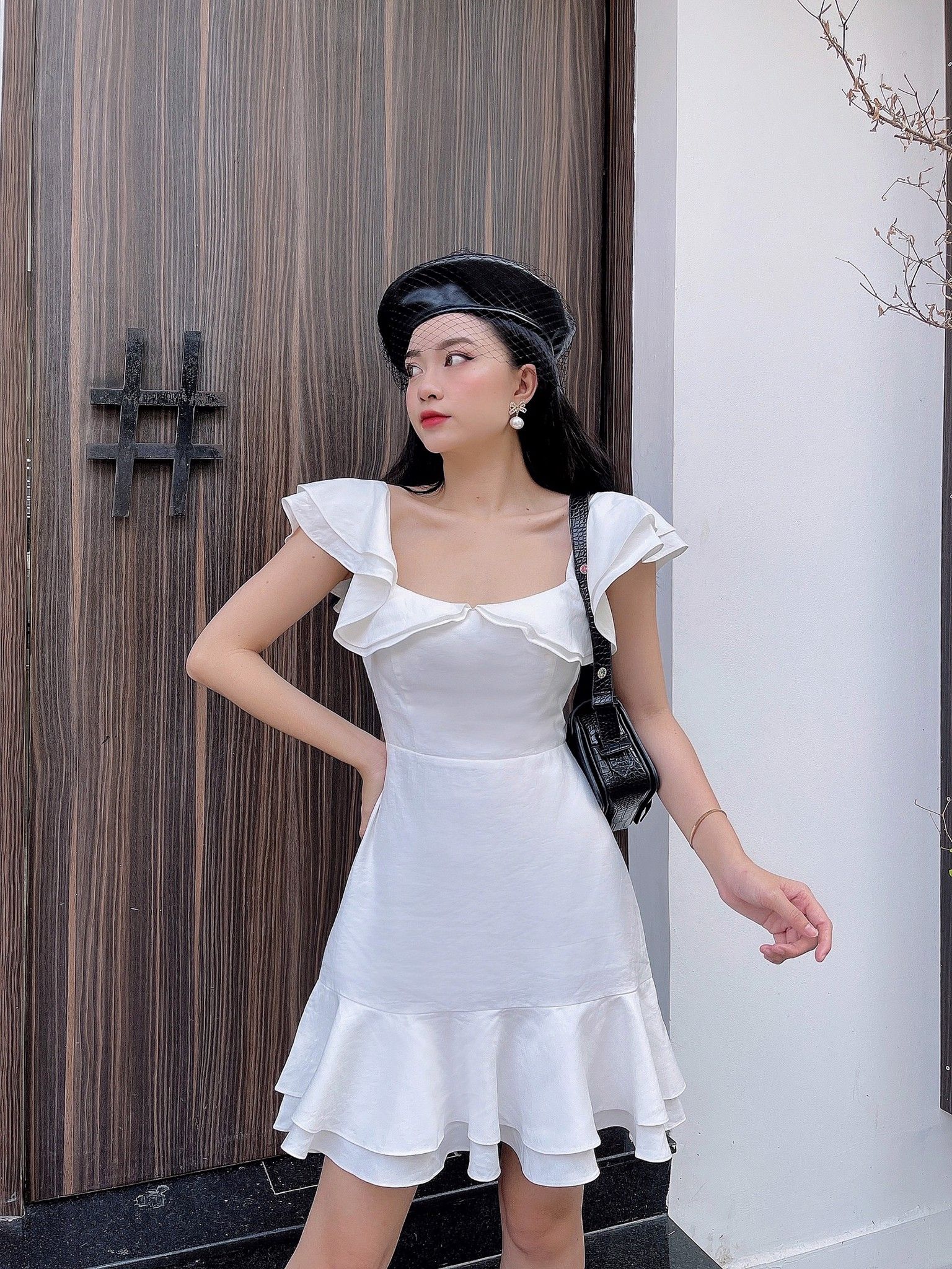 Đầm cổ vuông Prita