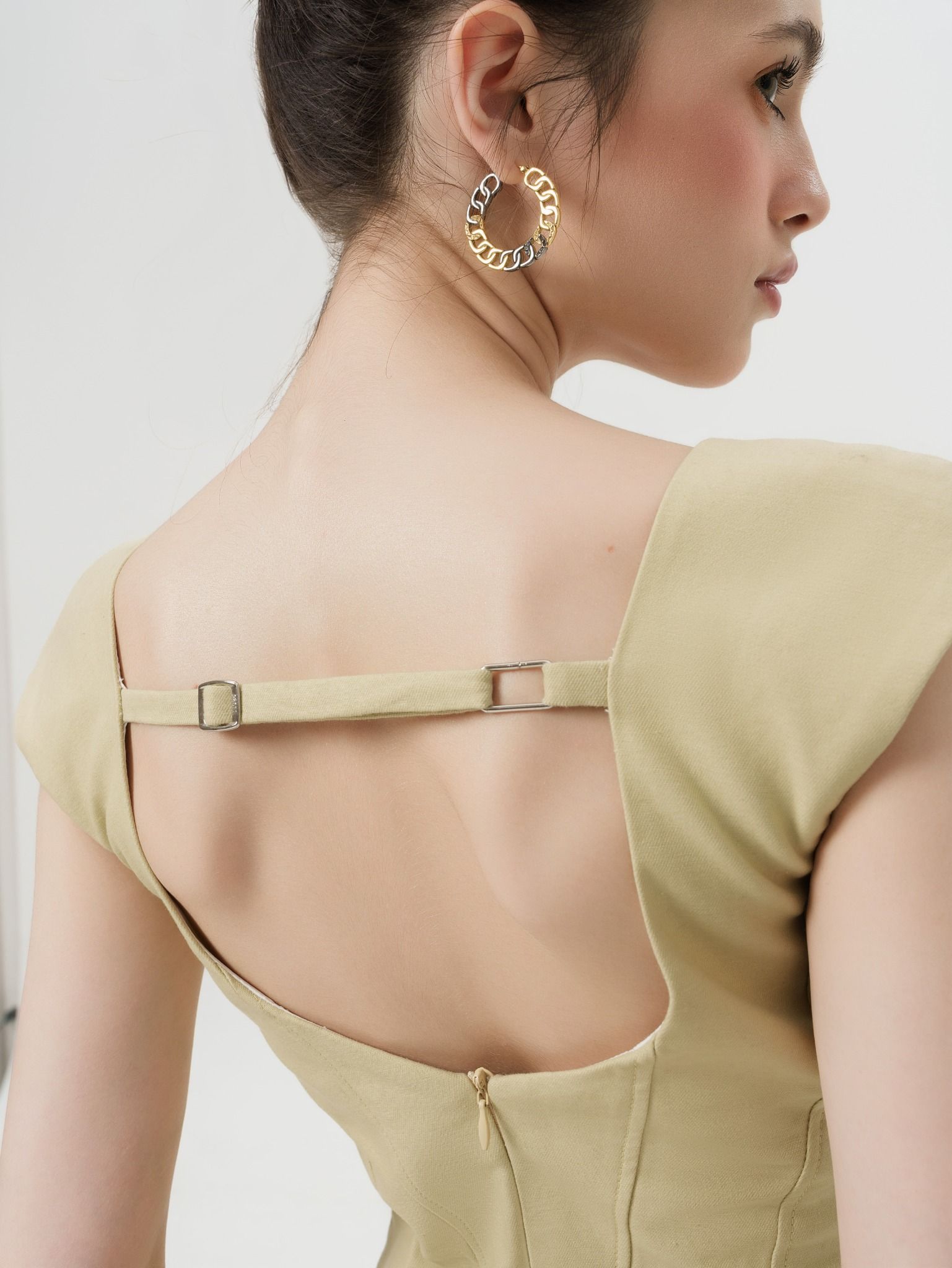 Đầm ngắn Alora