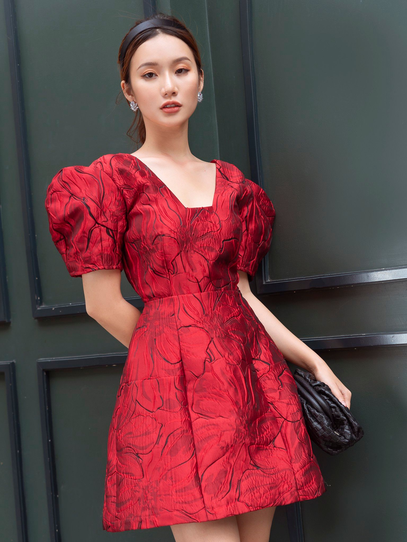 Đầm Ngắn Delia