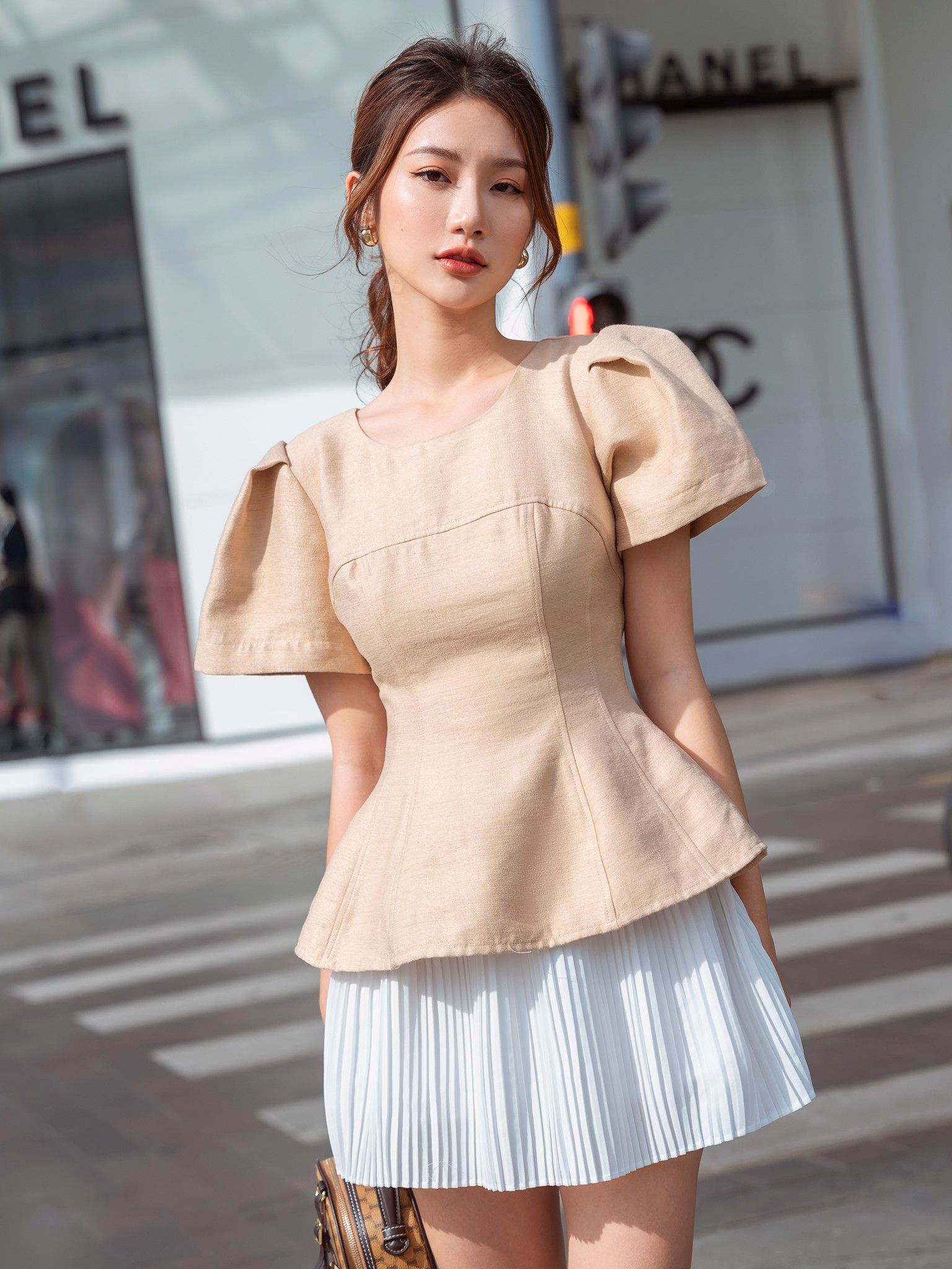 Áo kiểm tay phồng Comin