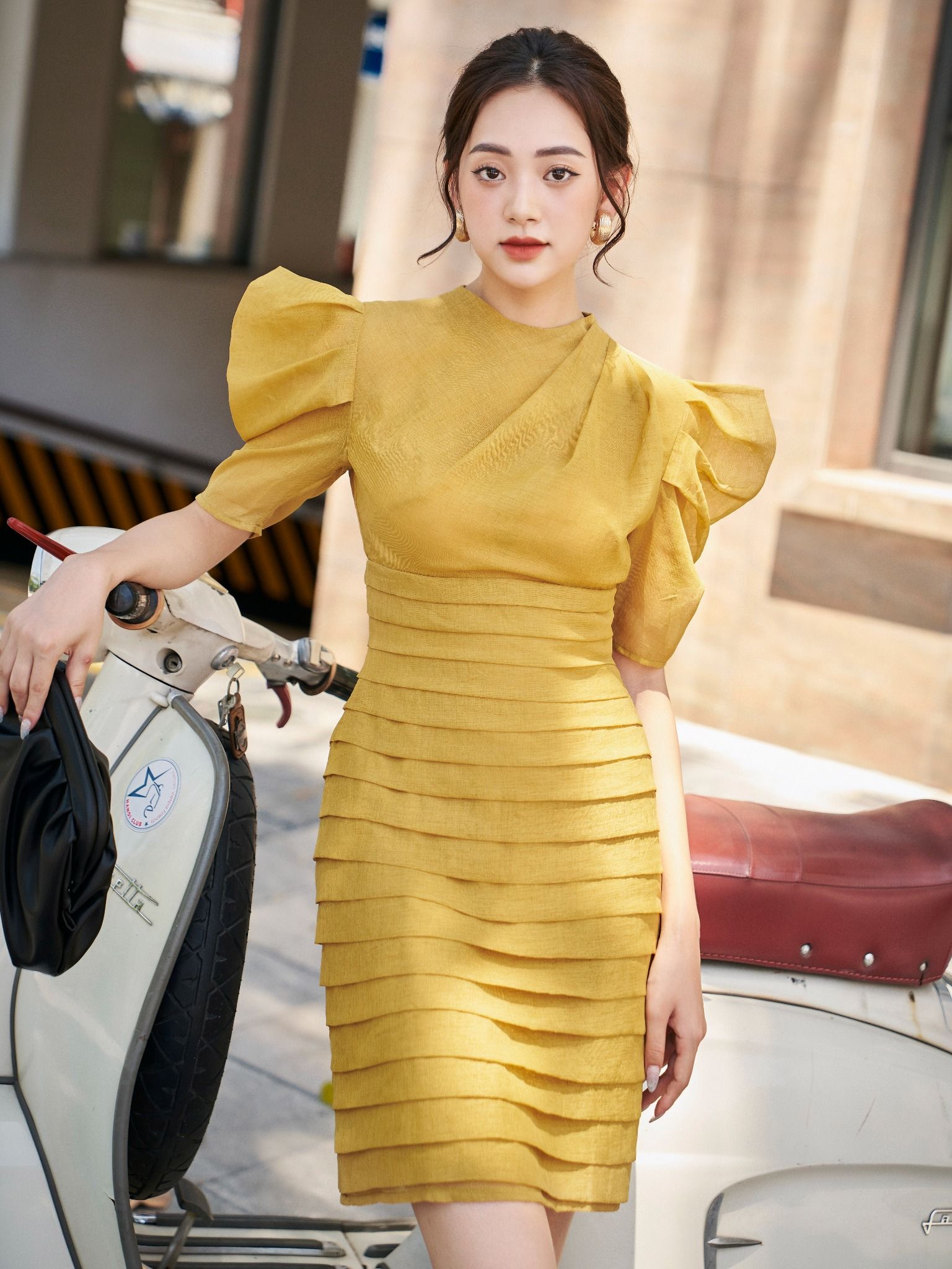 Đầm Ngắn Sulce Màu Vàng