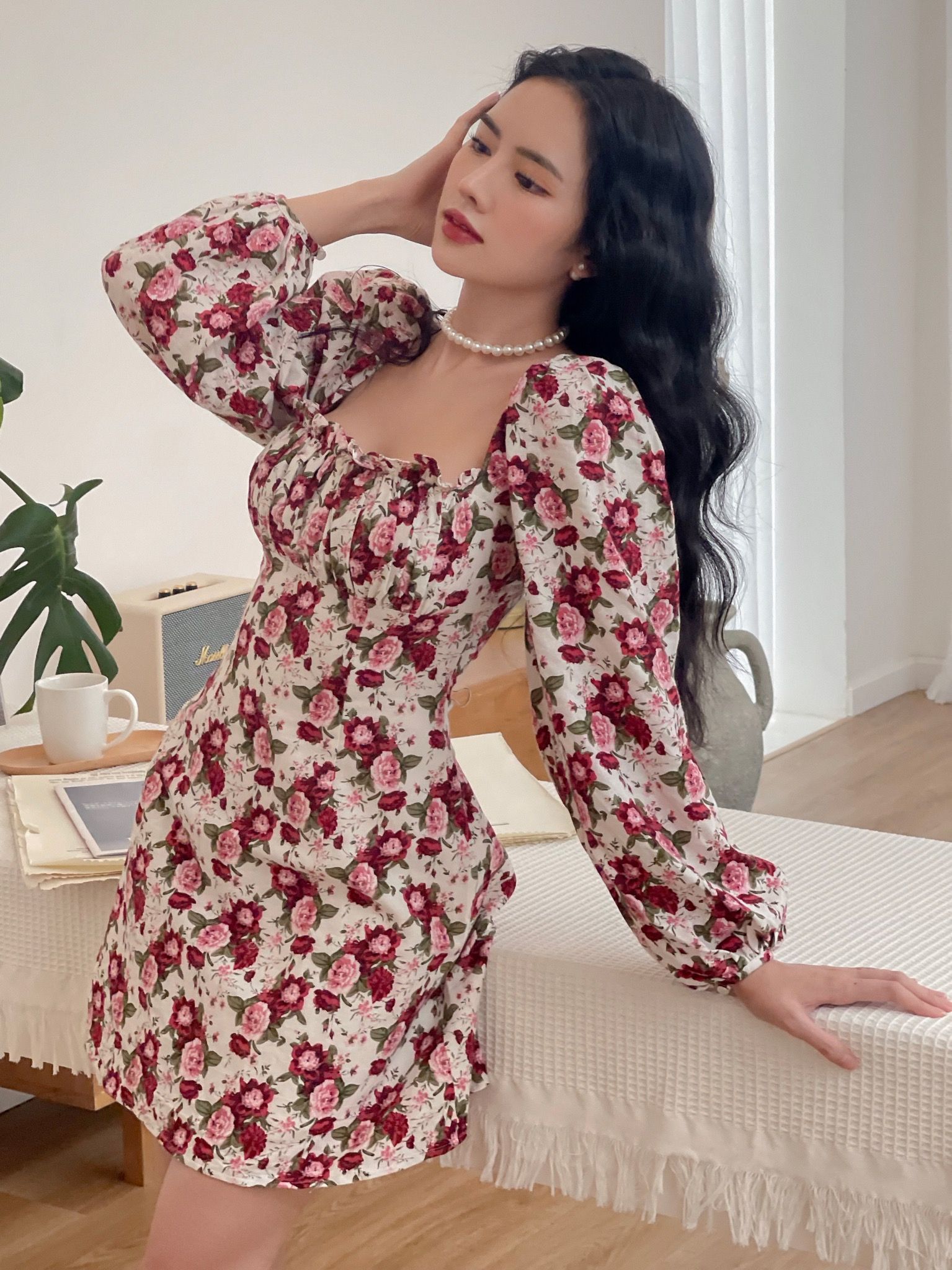 Đầm Ngắn Elainy Họa Tiết Hoa