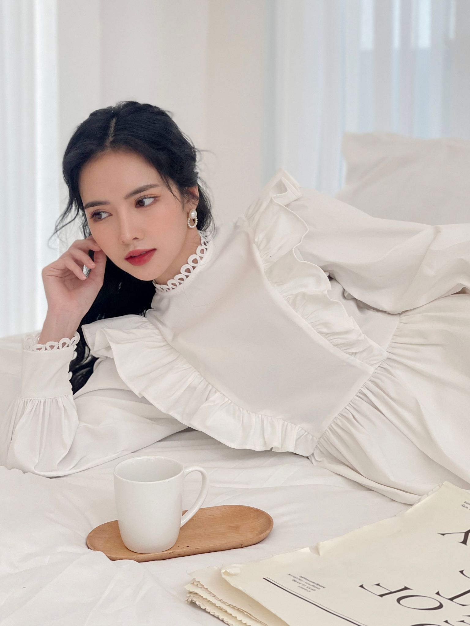 Ao Kiểu Raria Màu Trắng