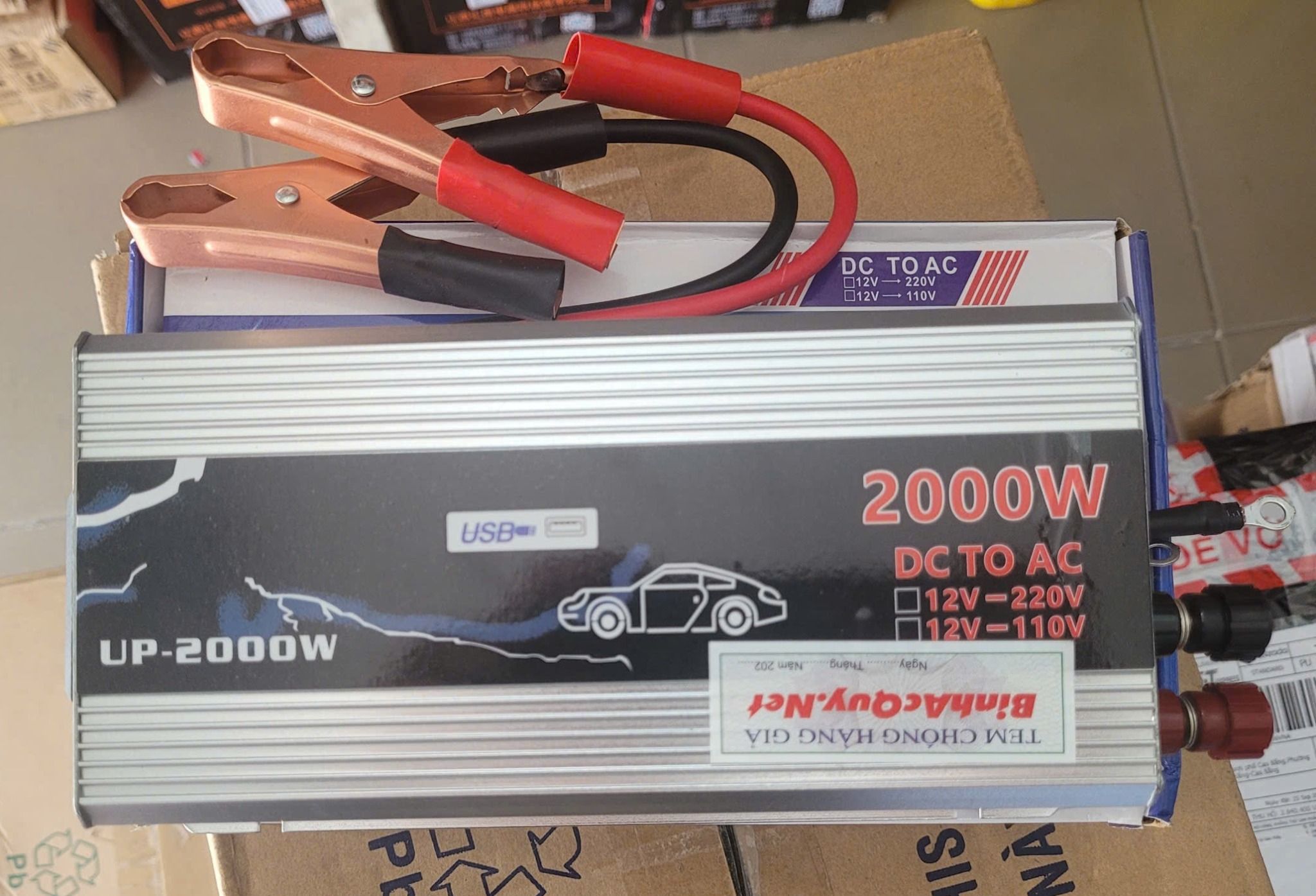 Bộ kích điện chuyển ngồn ắc quy 12V sang 220V Công suất 2000W