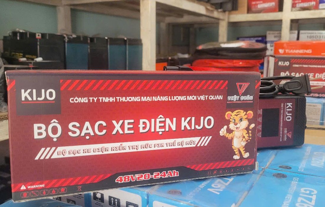 Bộ sạc ắc quy xe máy điện 48V-20Ah
