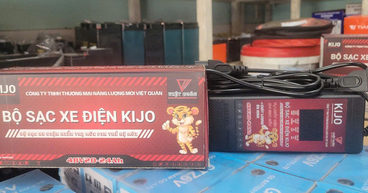 Bộ sạc ắc quy xe máy điện 48V-20Ah