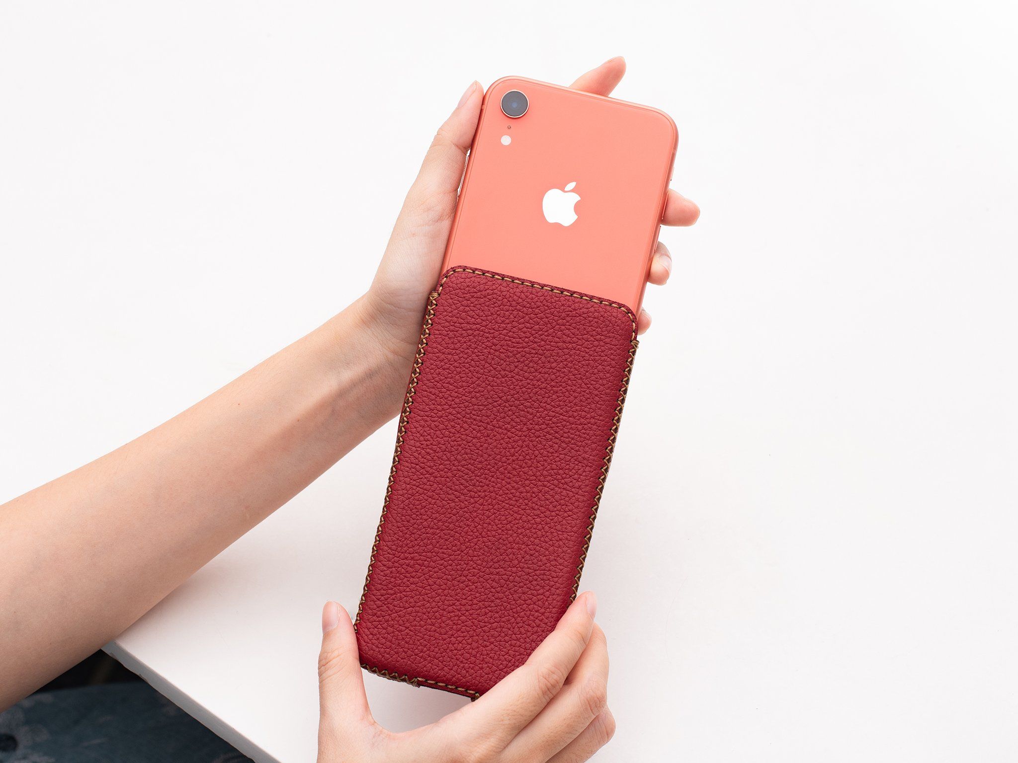 iPhone XR - Bao da hộp