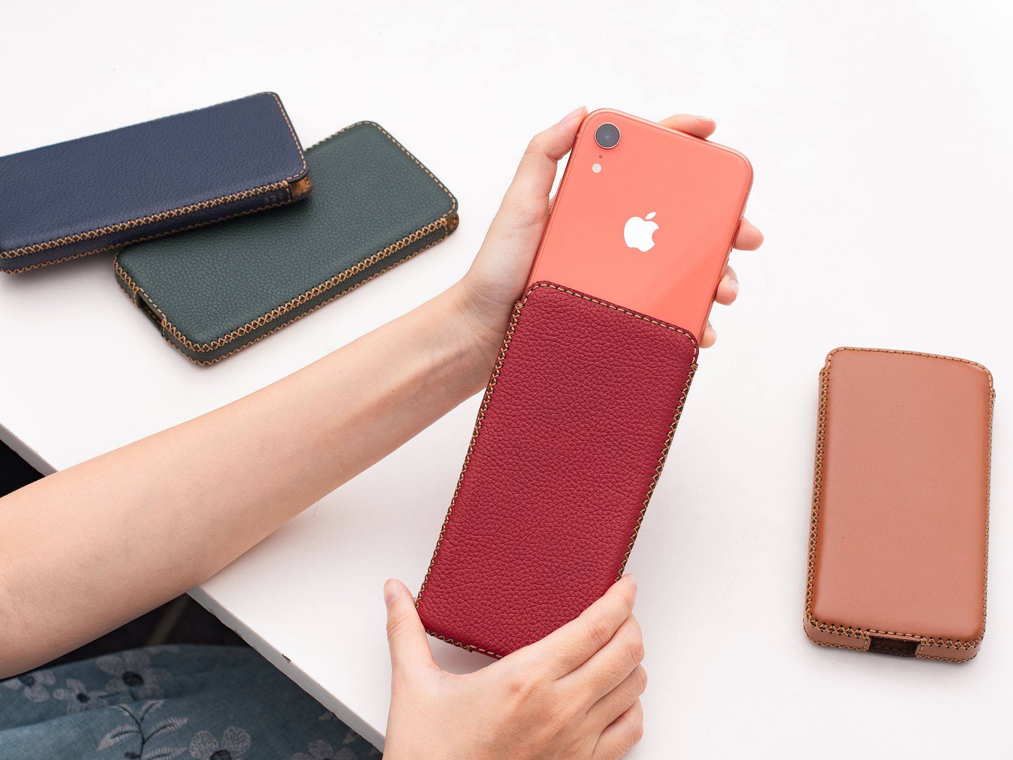 iPhone XR - Bao da hộp
