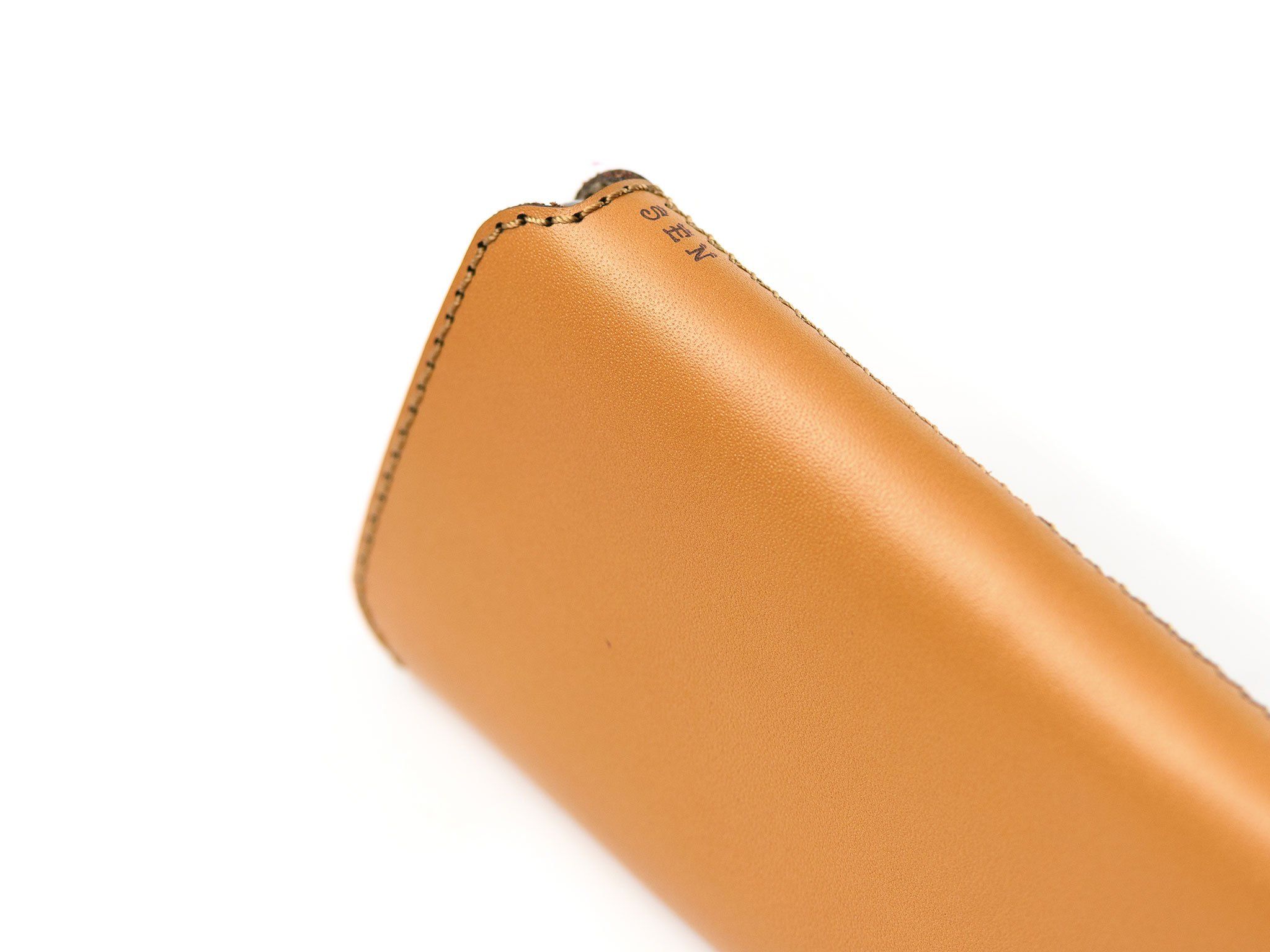 iPhone 13/13 Pro – Bao da ôm