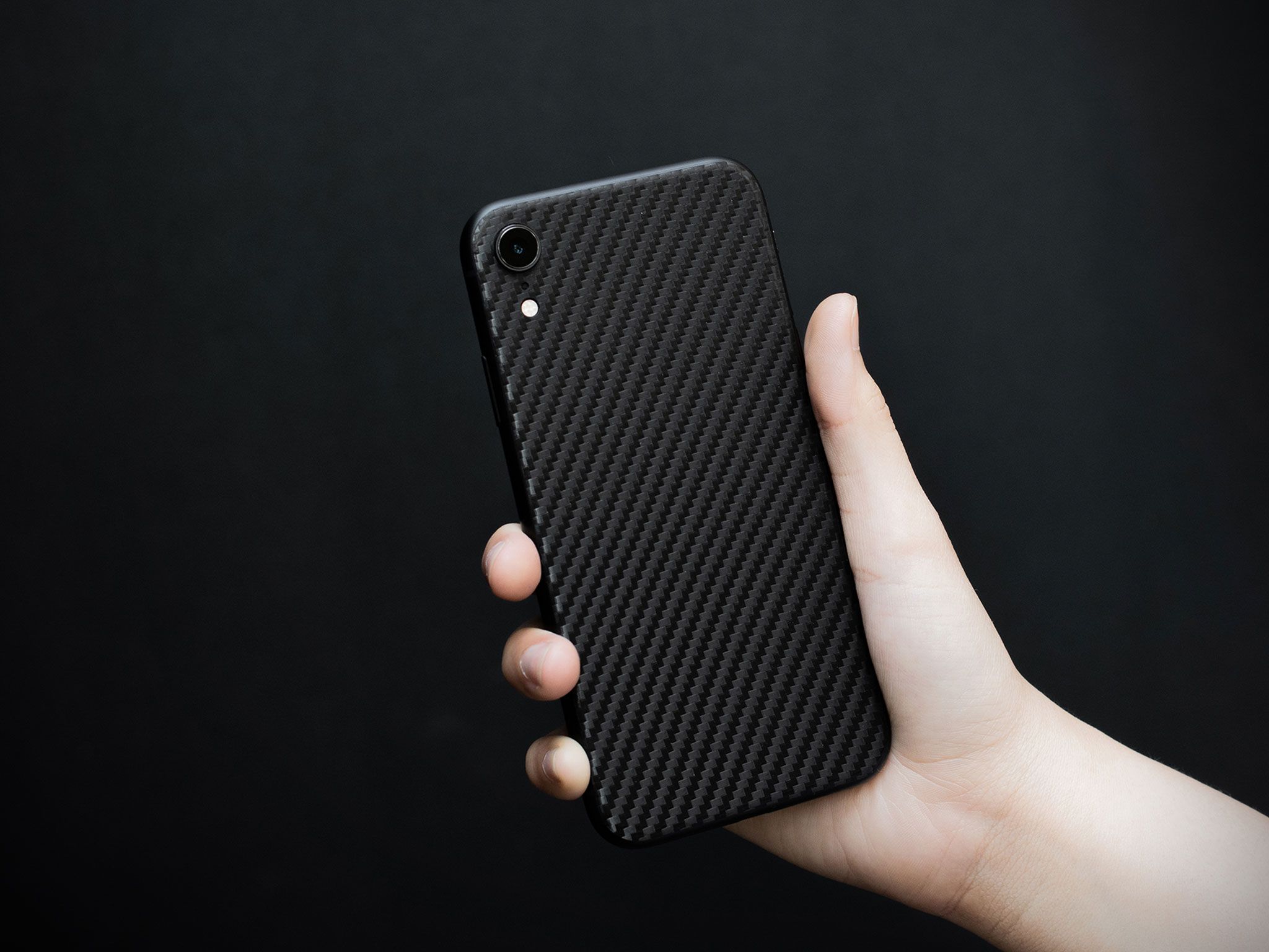 Dán Decal Vân Carbon Kointec cho điện thoại