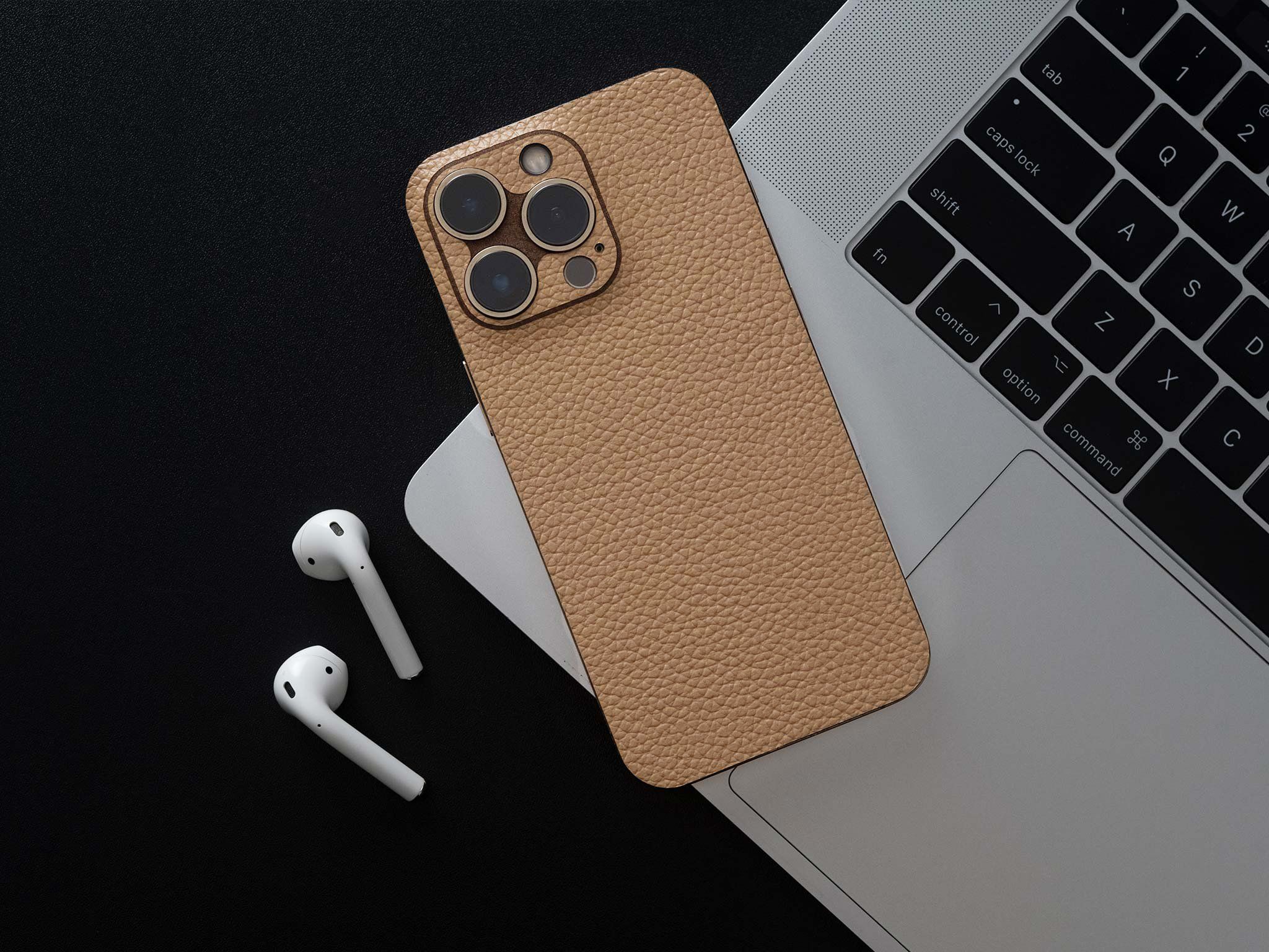 iPhone 13 Pro - Dán da điện thoại