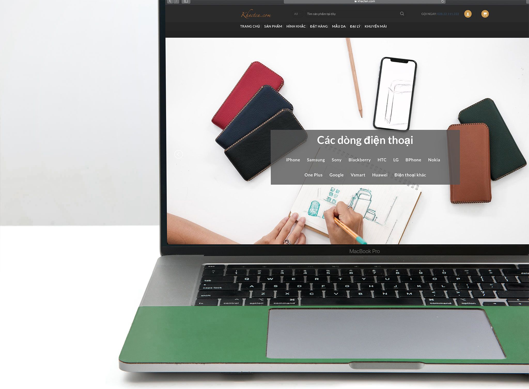 Macbook Pro 16″ (2019) - Dán da cả bộ