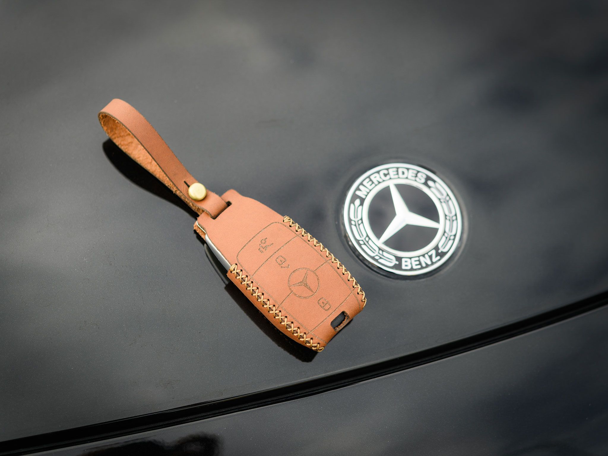Mercedes GLC 200 - Bao da chìa khóa (Móc dây da)
