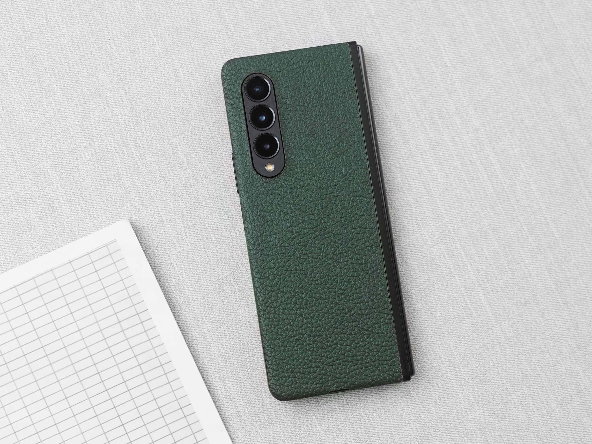 Samsung Galaxy Z Fold3 - Dán da điện thoại