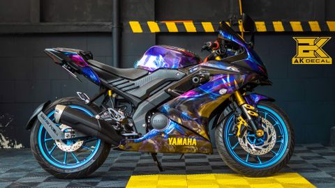 YAMAHA R15 - 007