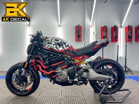 Ducati Monster 937 - 160423