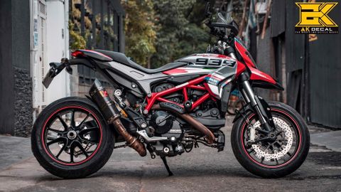 DUCATI HYPERMOTARD 939 - 013