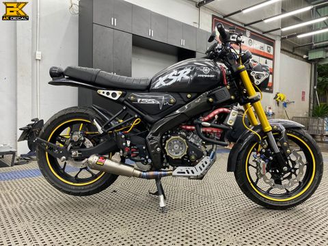 YAMAHA XSR - 03