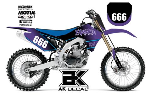 YAMAHA YZ450 - 2011 DEMO 01