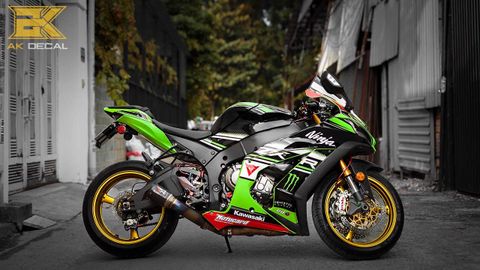 KAWASAKI ZX10R - 010