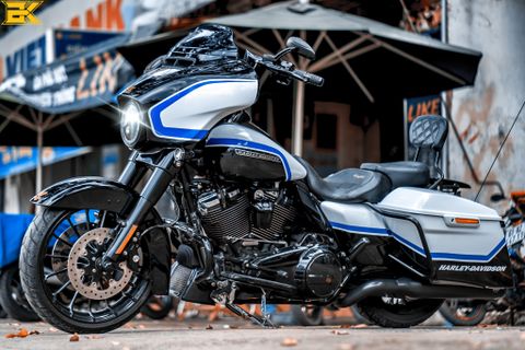 HARLEY DAVIDSON STREET GLIDE - 151022