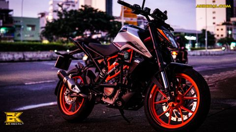 KTM DUKE 390 - 101021