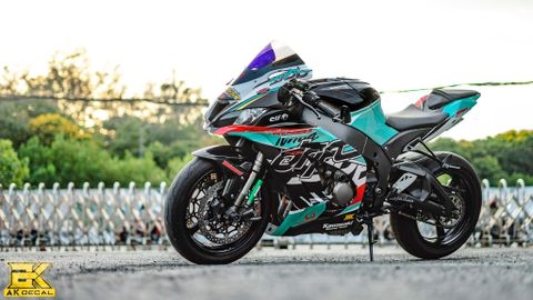 KAWASAKI ZX10R - 021