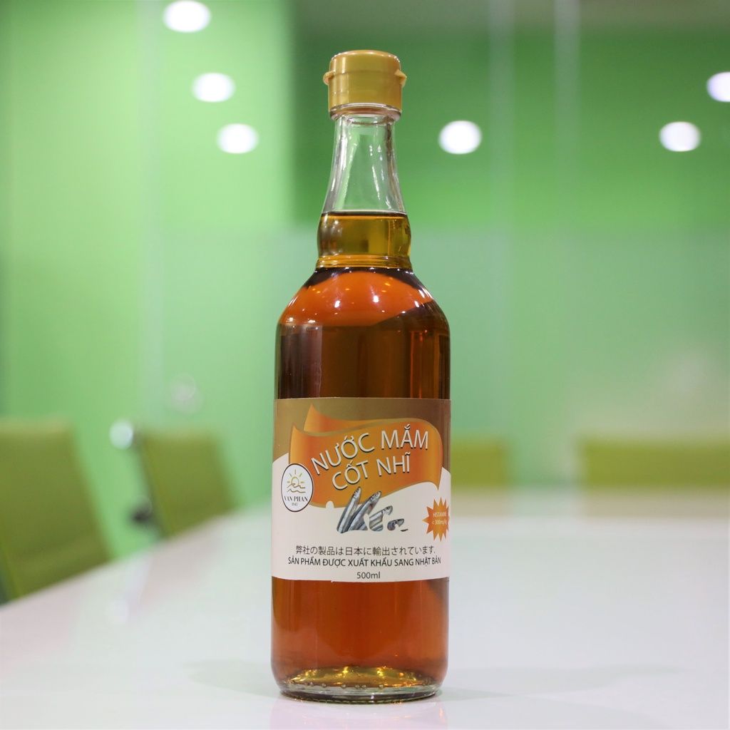 Nước mắm cốt nhĩ Vạn Phần (xuất Nhật) chai thủy tinh 500ml